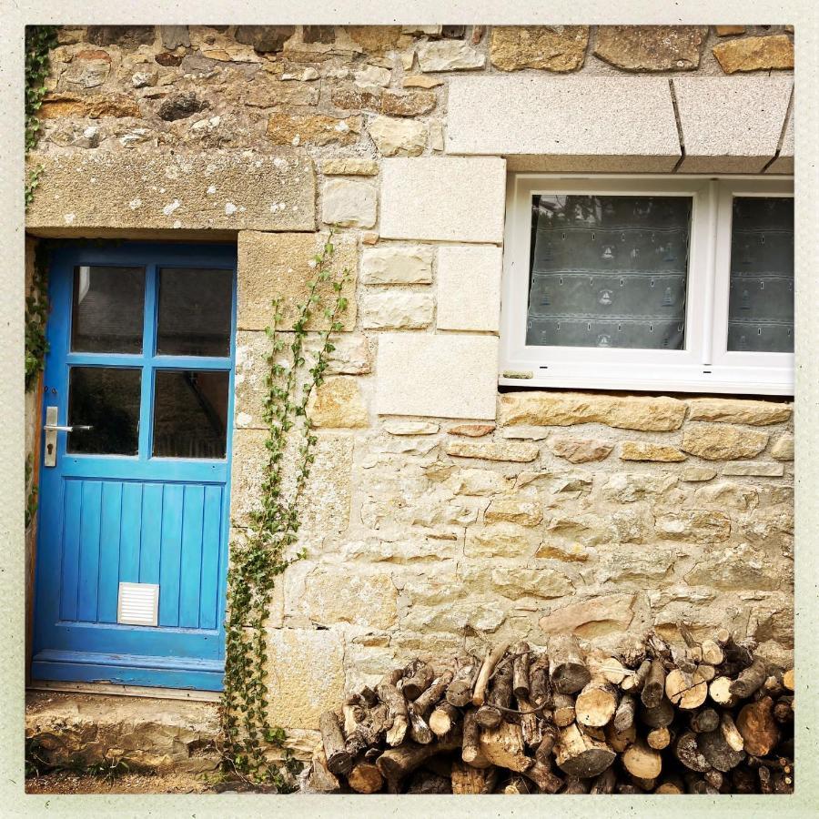 Authentique maison de pêcheur au coeur d'un hameau Crozon Exterior foto